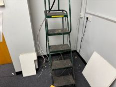 Rigid Platform Steps