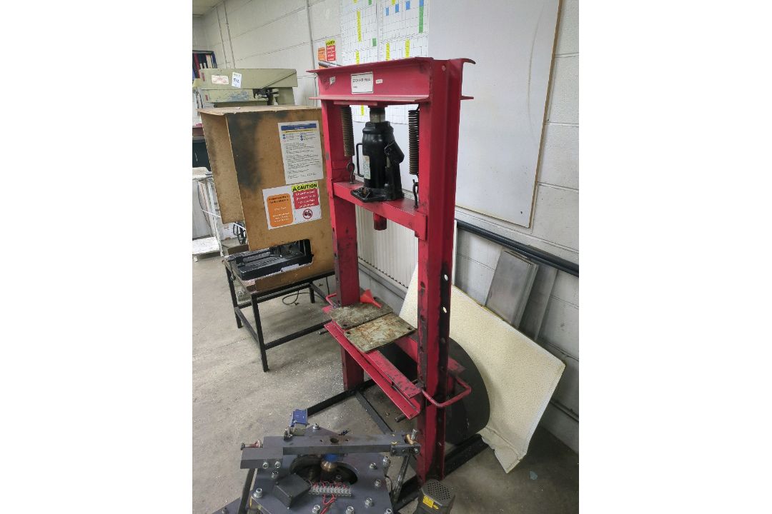 *NO RESERVE* 20 Ton Shop Press - Image 5 of 7