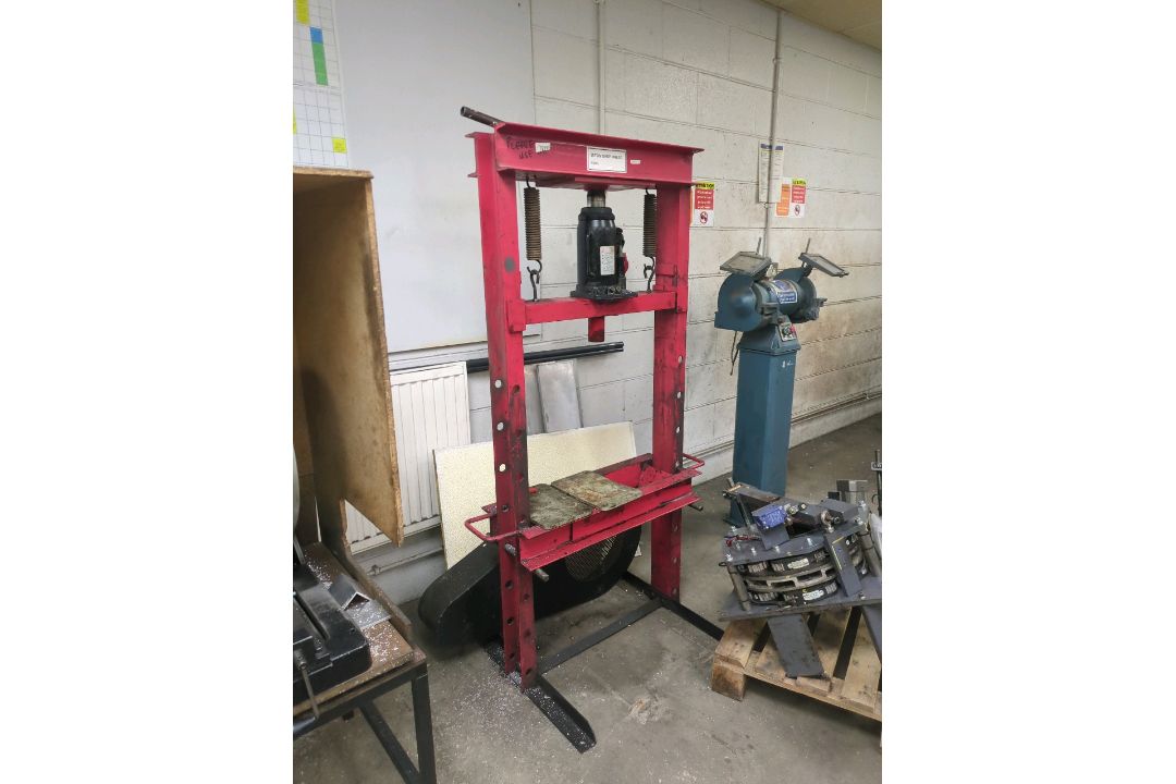 *NO RESERVE* 20 Ton Shop Press - Image 6 of 7