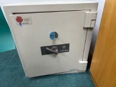 Chubb Light Grey Heavy Duty Safe