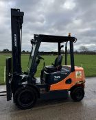 2013, NISSAN 1.5 Tonne Gas Forklift (4,458 hours)
