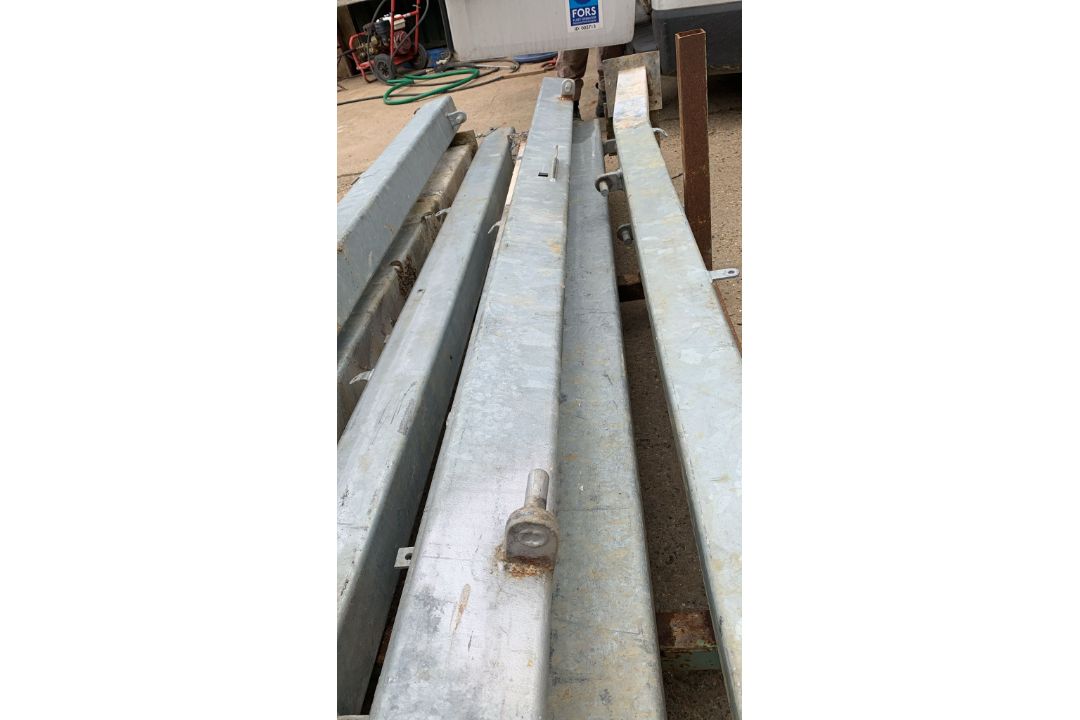 Galvanised Chain Link Fencing + Posts & Gates - Image 11 of 16