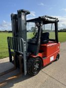 2013, CATERPILLAR - 2 Tonne Electric Forklift Truck (container spec - 6000 hours)