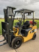 2017, CATERPILLAR 2.5 Tonne Gas Forklift (Container) Triple Mast - Low 3500 Hours