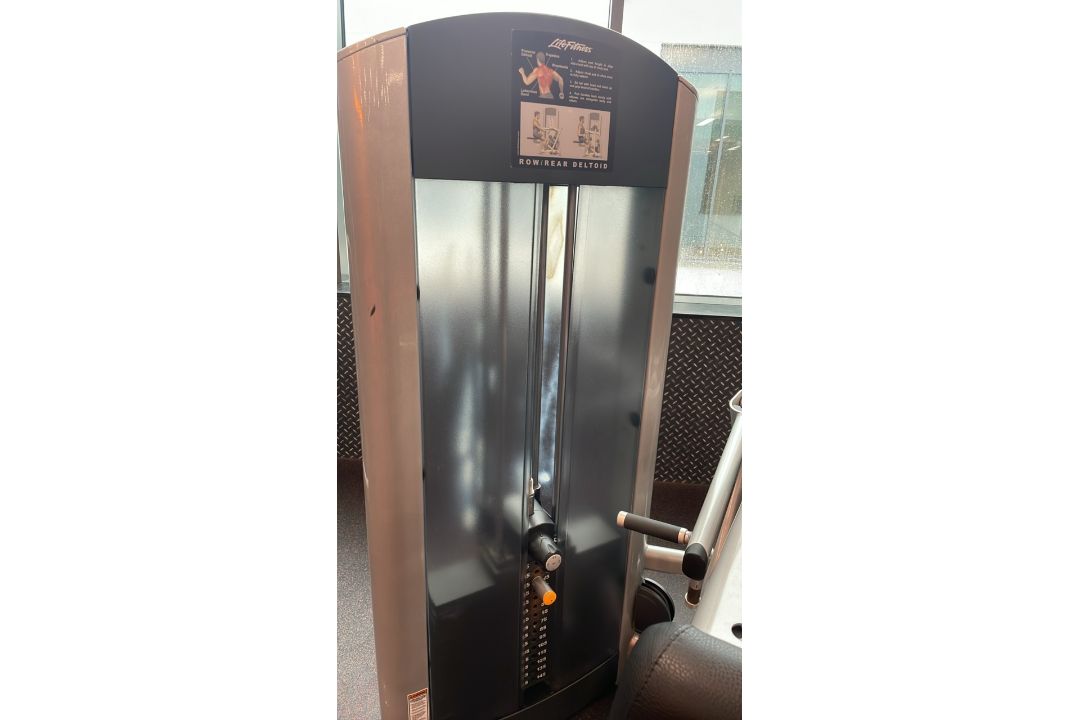 LifeFitness Row/Rear Delt - Image 6 of 6