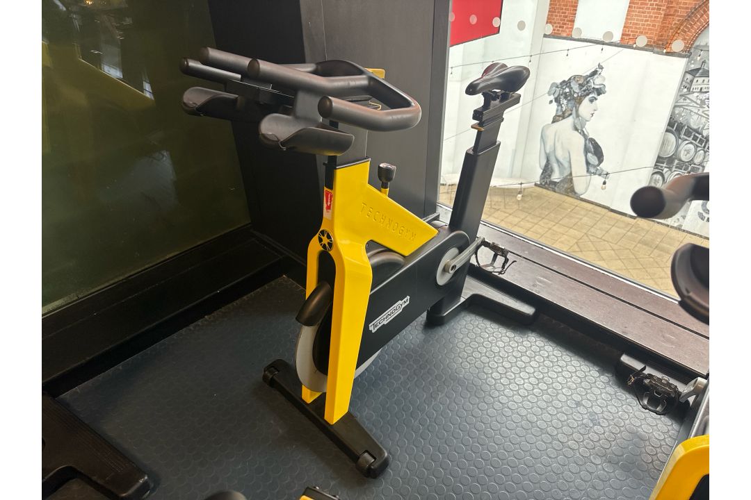 Everlast Spin Bike - Image 1 of 4