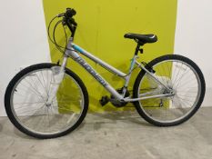 Muddyfox Synergy 26 Ladies Hybrid Bike