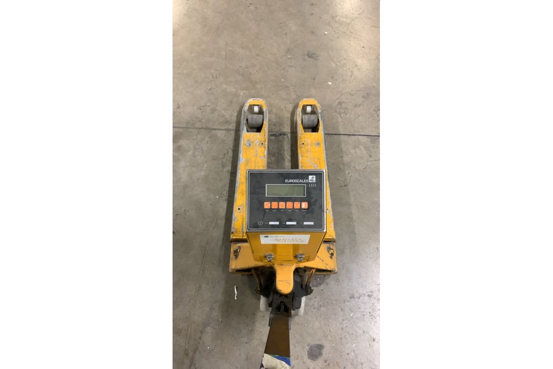 Euroscales 1323 Pallet Truck With Weighing Scales SWL 2300KG - Image 2 of 5