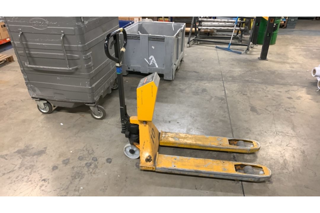Euroscales 1323 Pallet Truck With Weighing Scales SWL 2300KG - Image 1 of 5