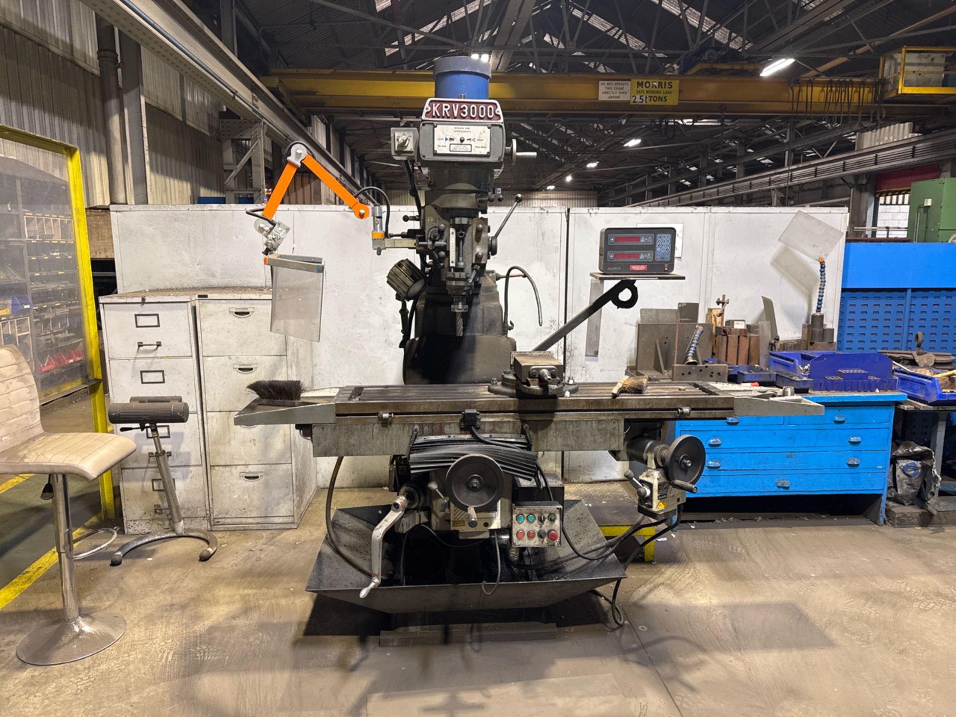 King Rich KR-V3000 Vertical Milling Machine
