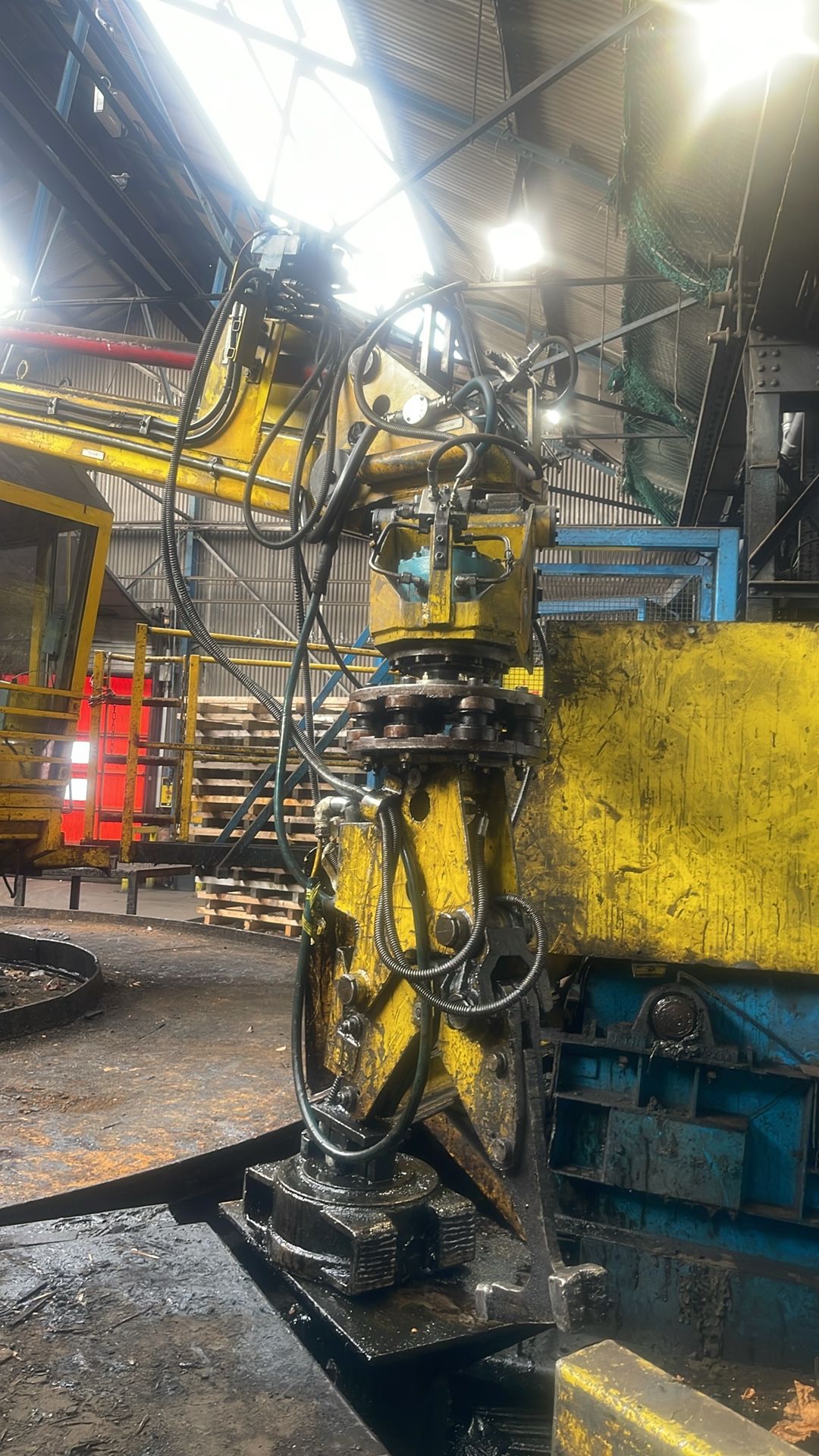 Andromat Hydraulic Manipulator - Image 3 of 15