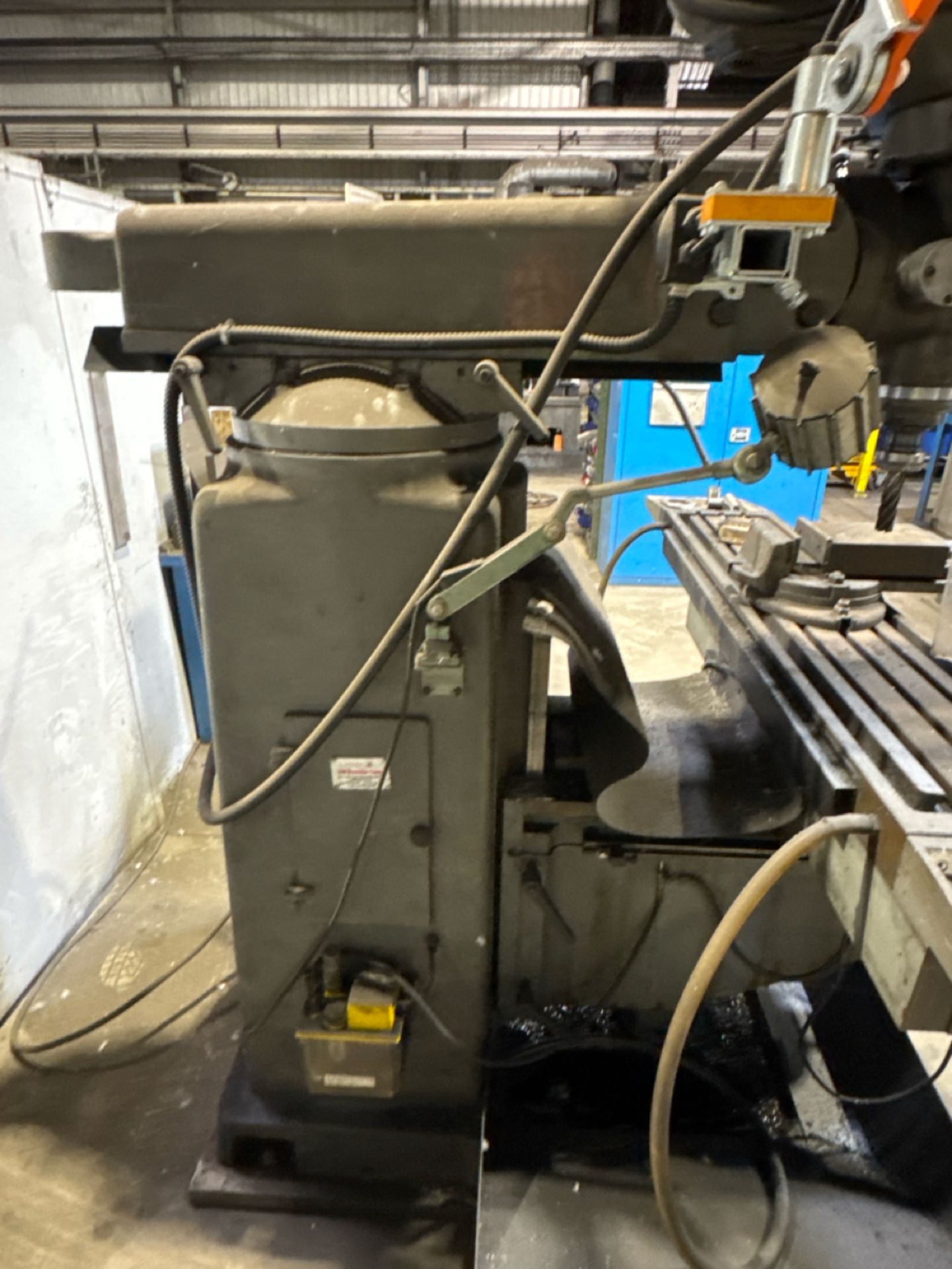 King Rich KR-V3000 Vertical Milling Machine - Image 13 of 14