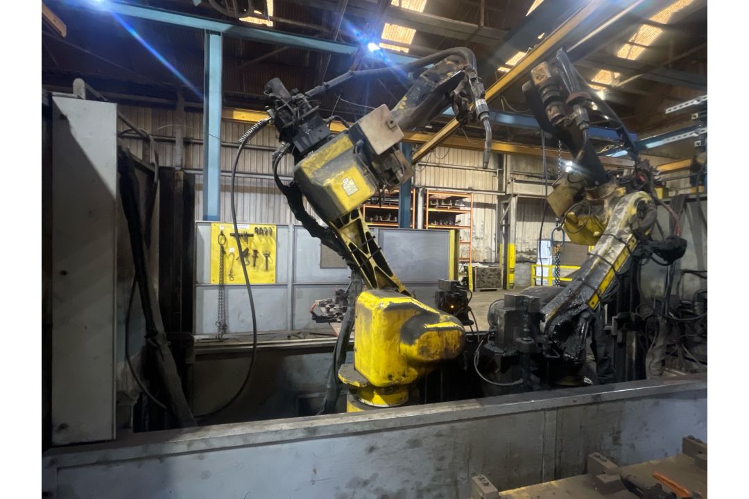 Fanuc Ltd A2/3000 Robot Welder - Image 1 of 6