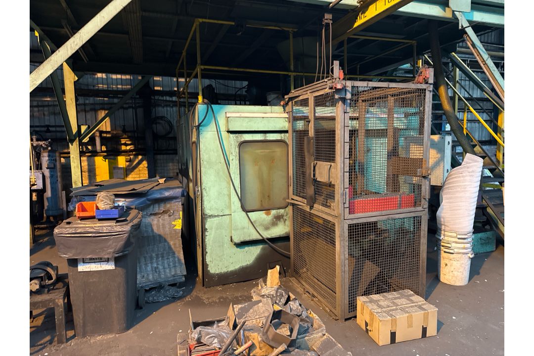 Industrial Core Machines - Image 1 of 17