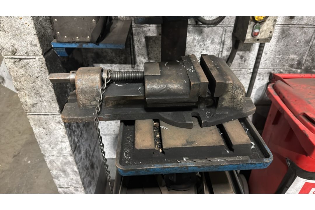 Pillar Drill - Image 4 of 11