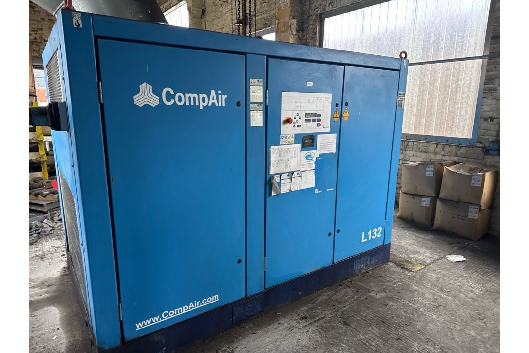 CompAirL132 Compressor - Image 3 of 15