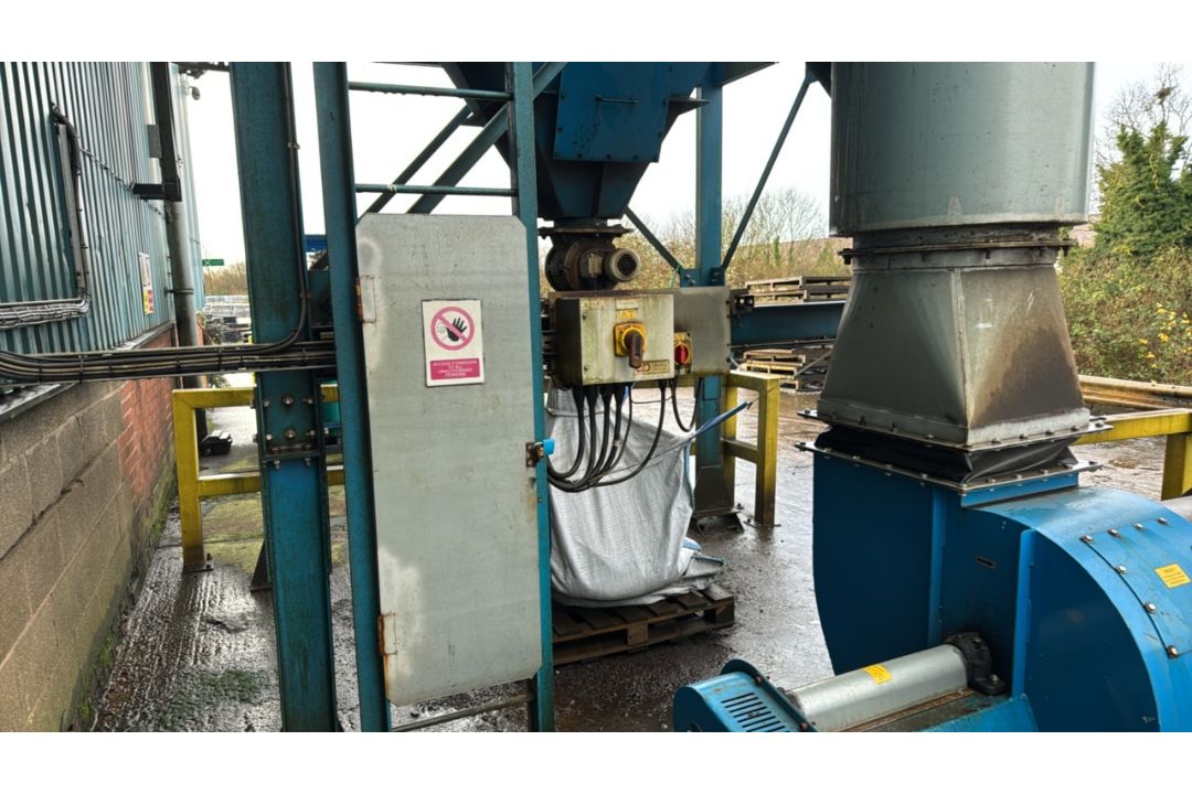 Extraction System From Fabrication Shop - Image 11 of 12
