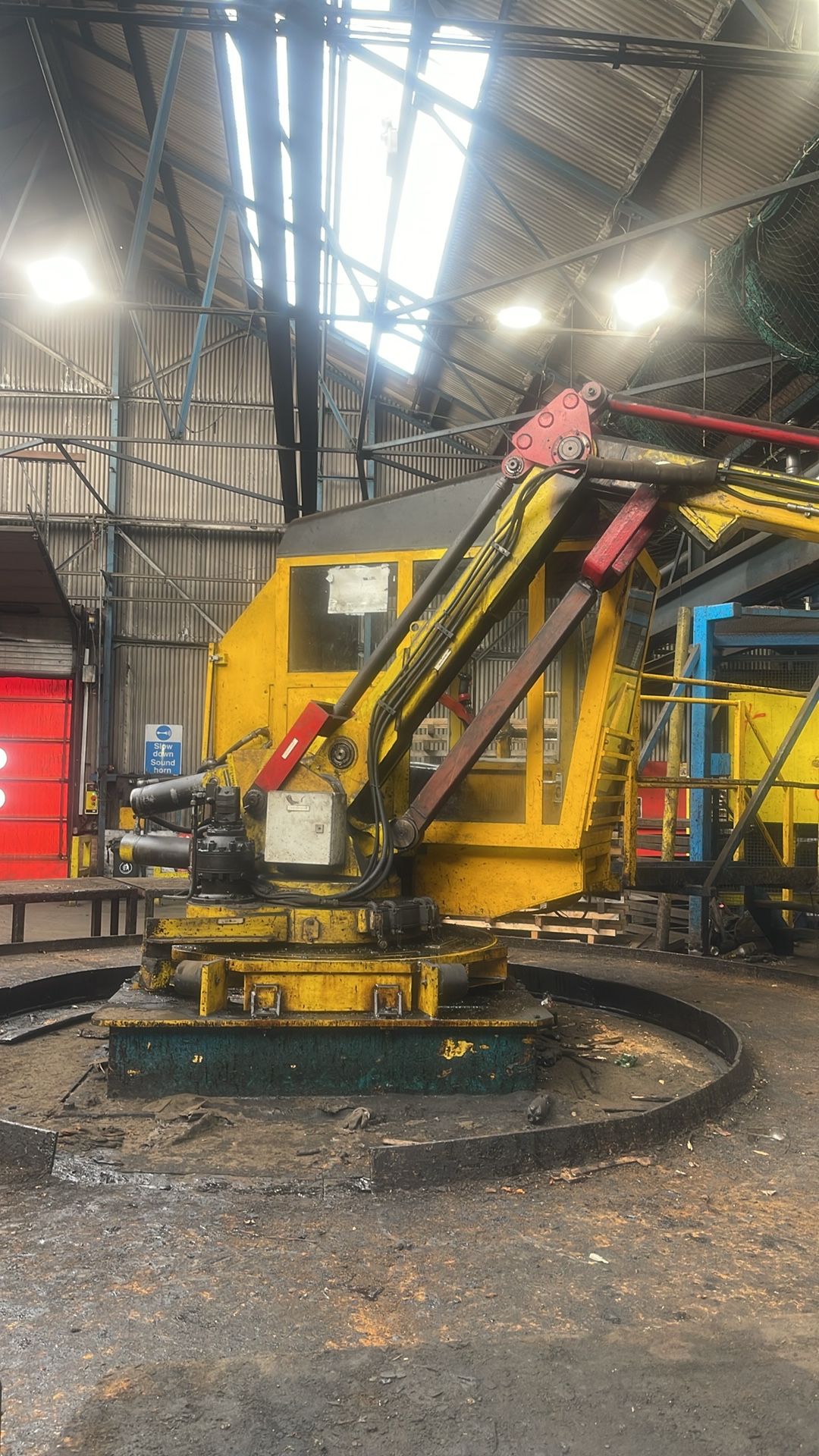 Andromat Hydraulic Manipulator - Image 2 of 15