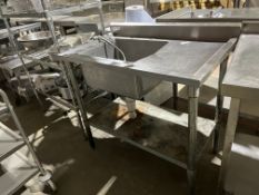 *NO RESERVE* S/S Single Sink With Undershelf