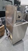 *NO RESERVE* Lancer 2306 Ice-Cooled Drink Dispenser