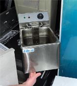 *NO RESERVE* Small Deep Fat Fryer Adexa