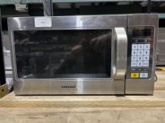 *NO RESERVE* Samsung CM1089 Microwave