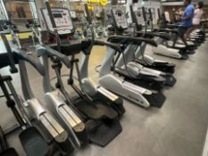 *NO RESERVE* True Fitness Cross Trainer 900