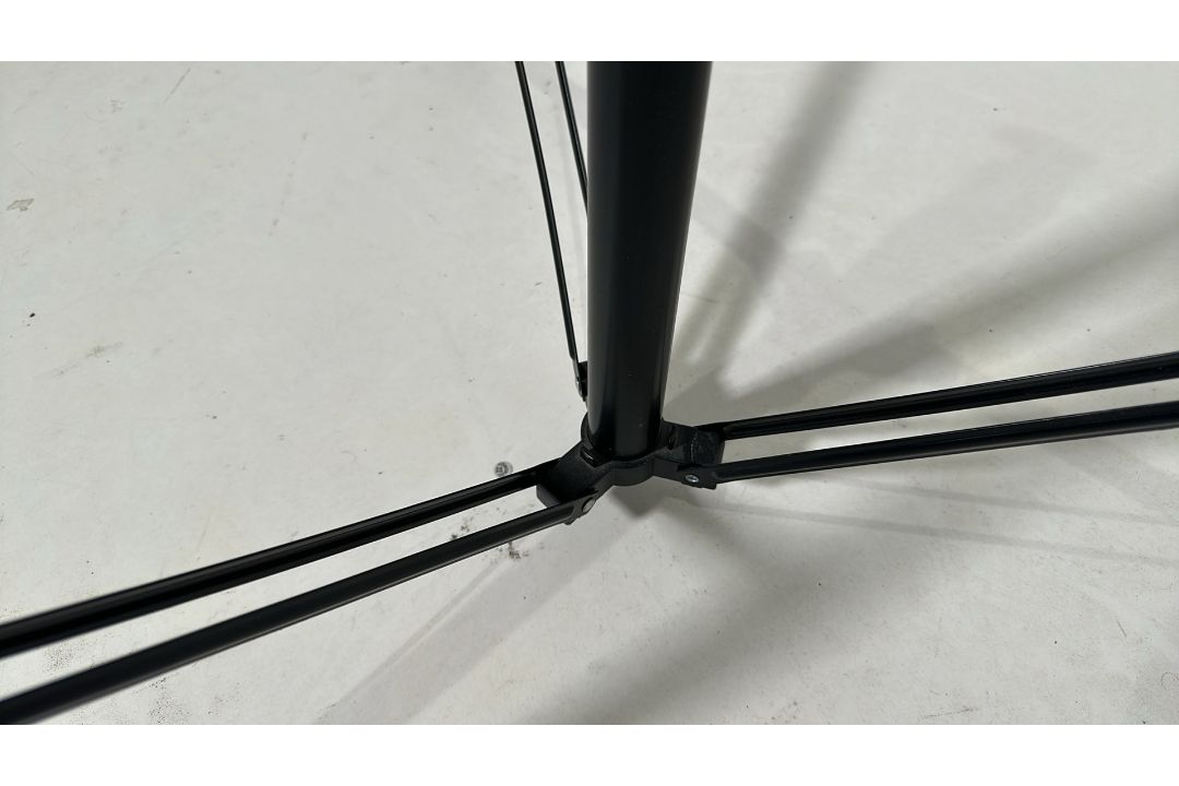 Neewer Light Stand - Image 7 of 8