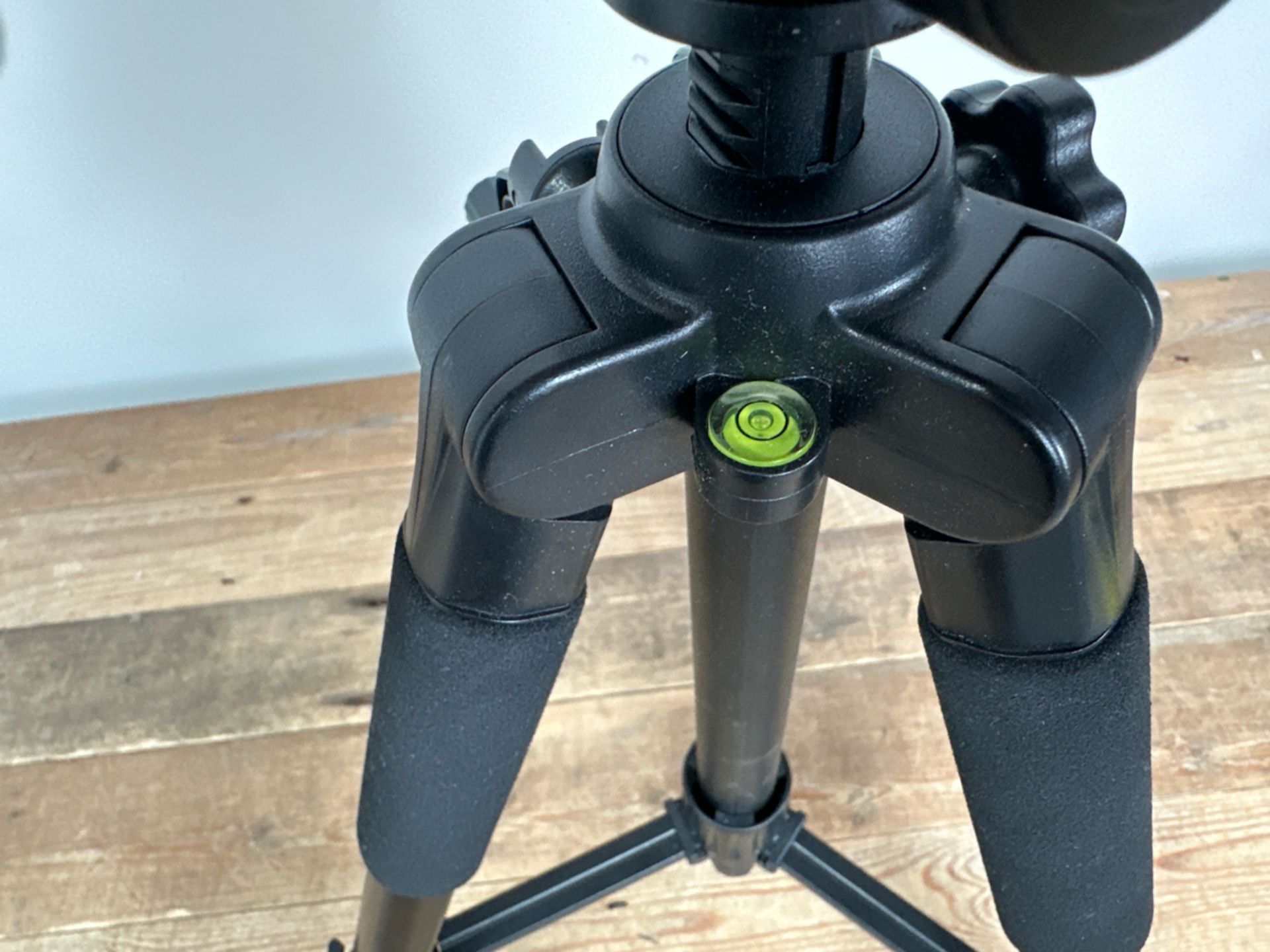 Zomei Tripod - Image 2 of 2