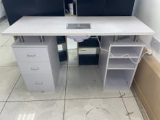Manicure Table