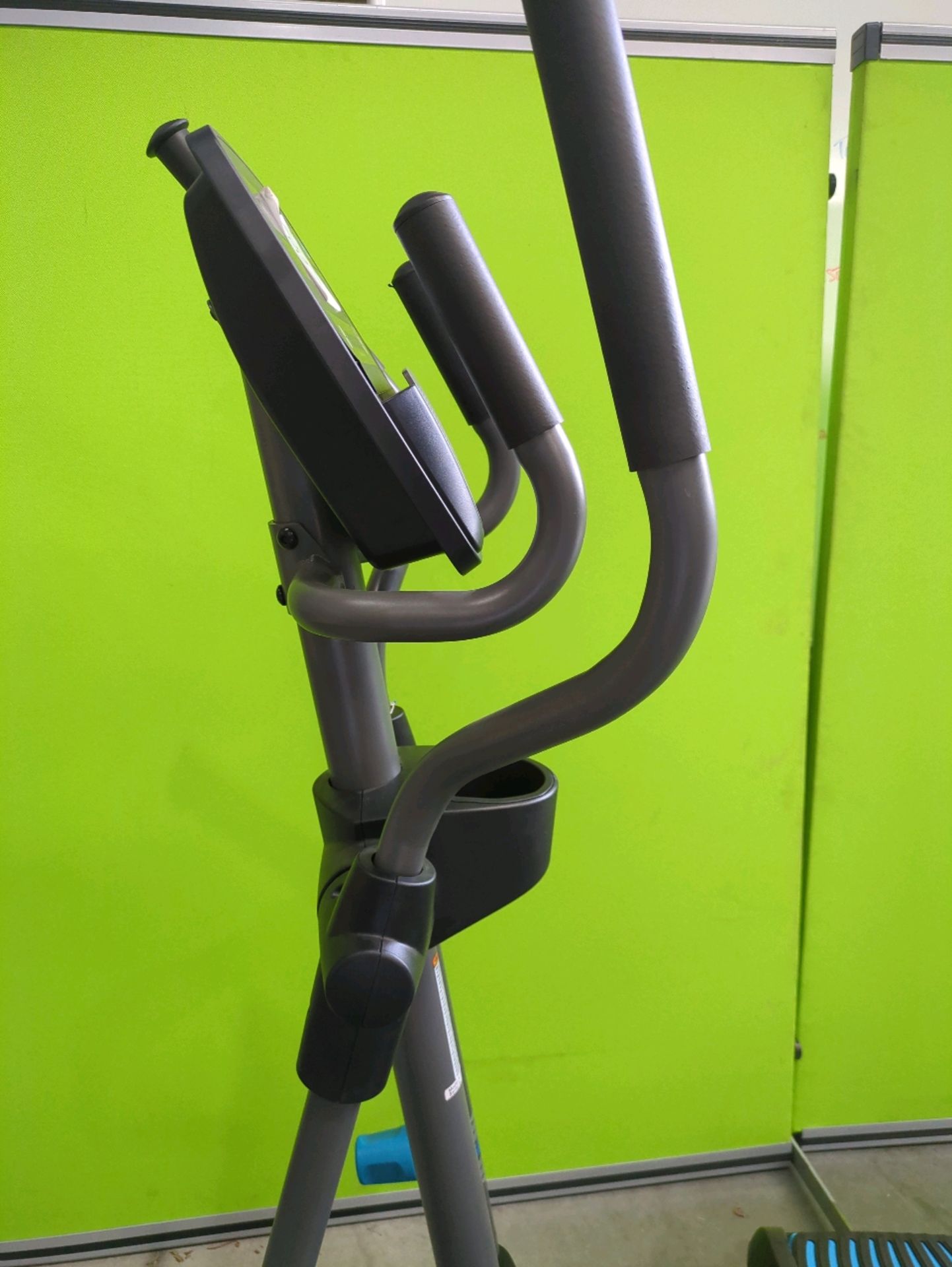 Proform Sport E5.0 Cross Trainer - Image 5 of 6