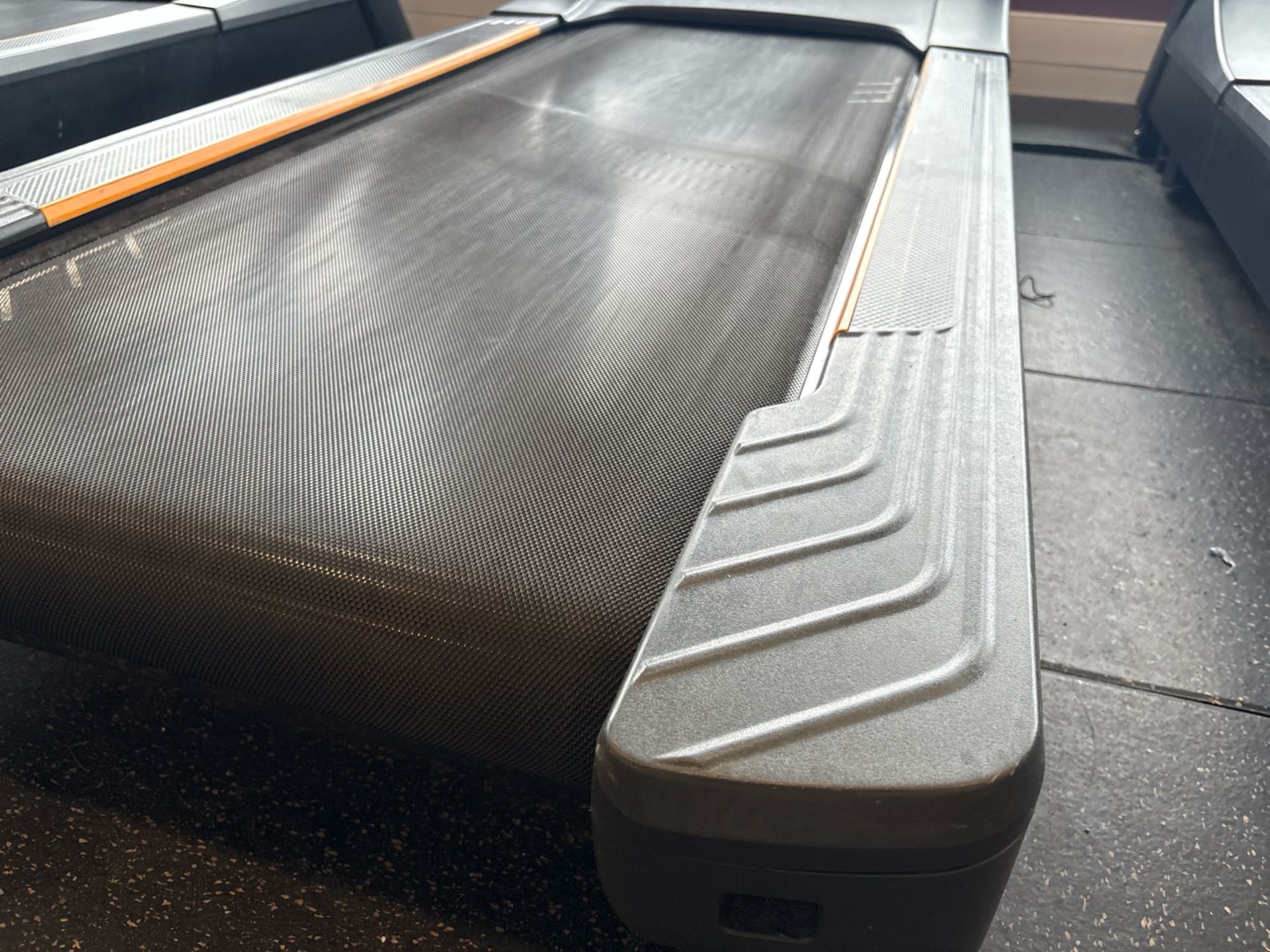 Matrix T-ES Treadmill With Touchscreen - Image 6 of 8