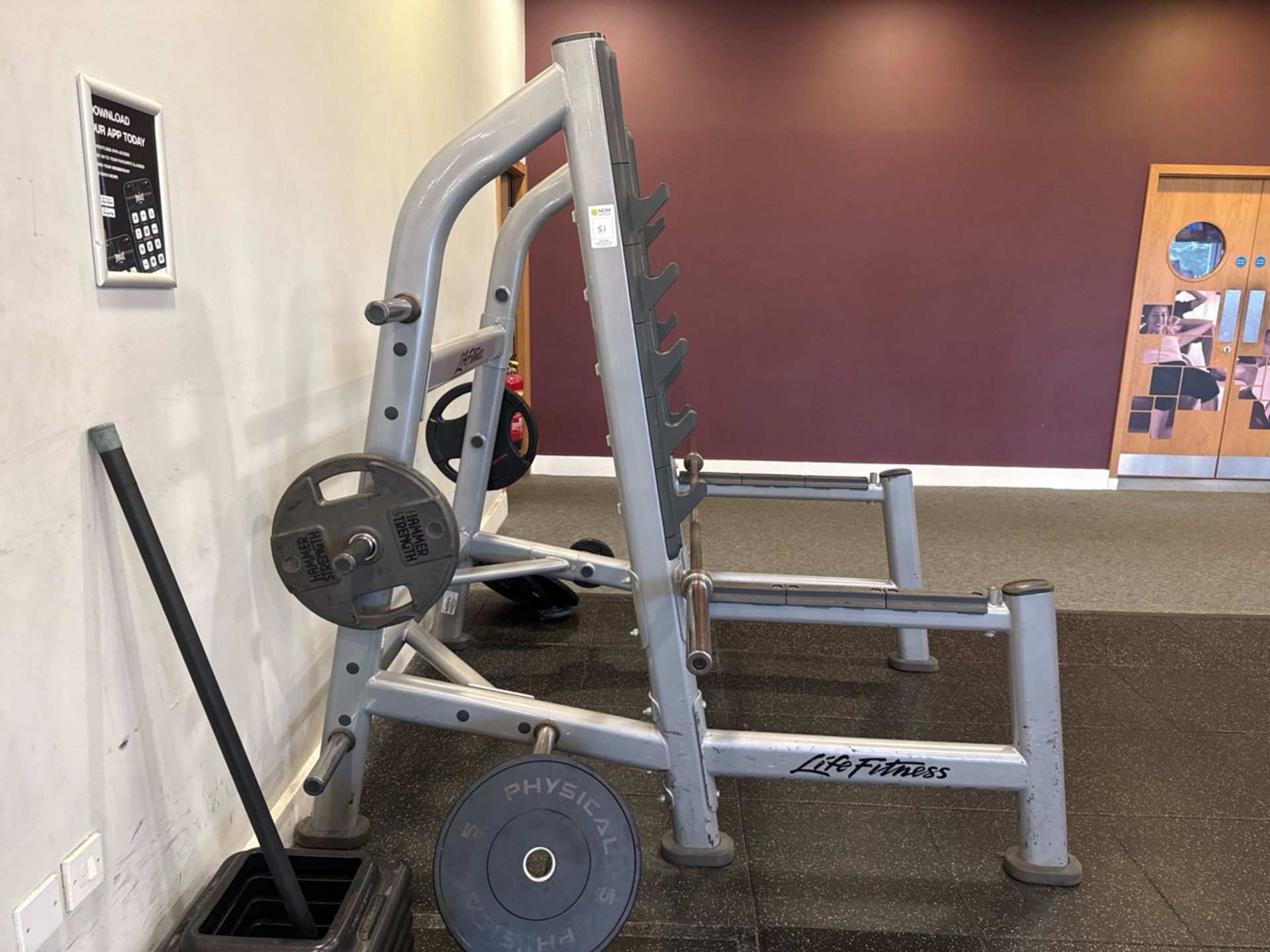 Life Fitness Power Rack - Image 6 of 7
