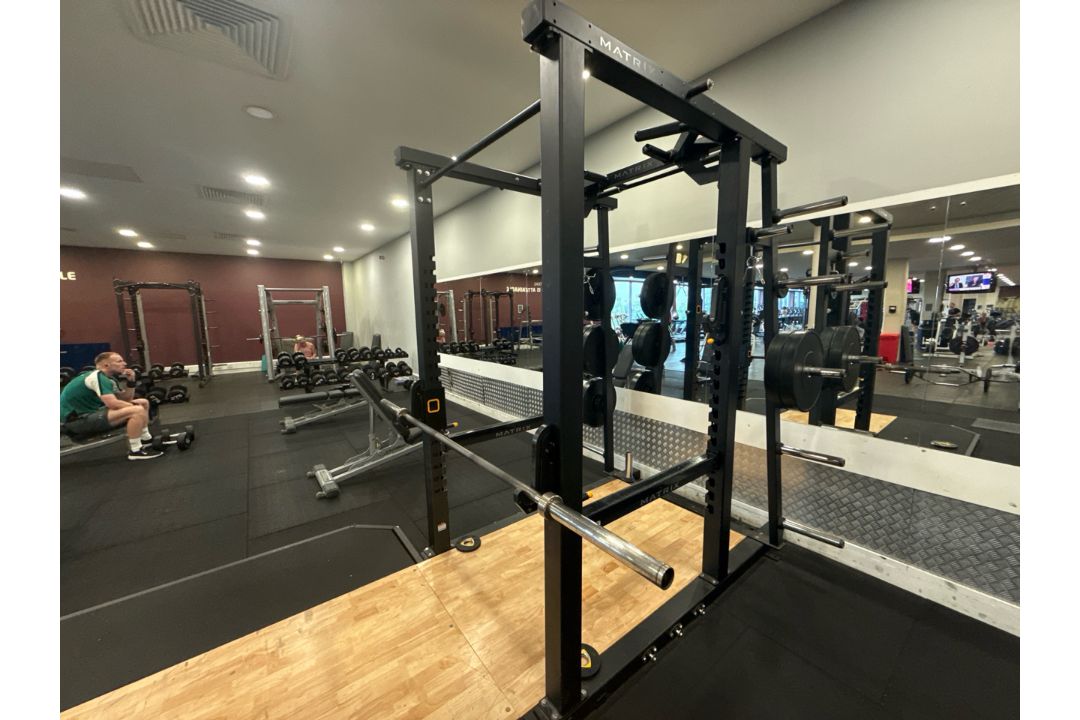 Matrix Squat Rack & Deadlift Platform - Image 5 of 7