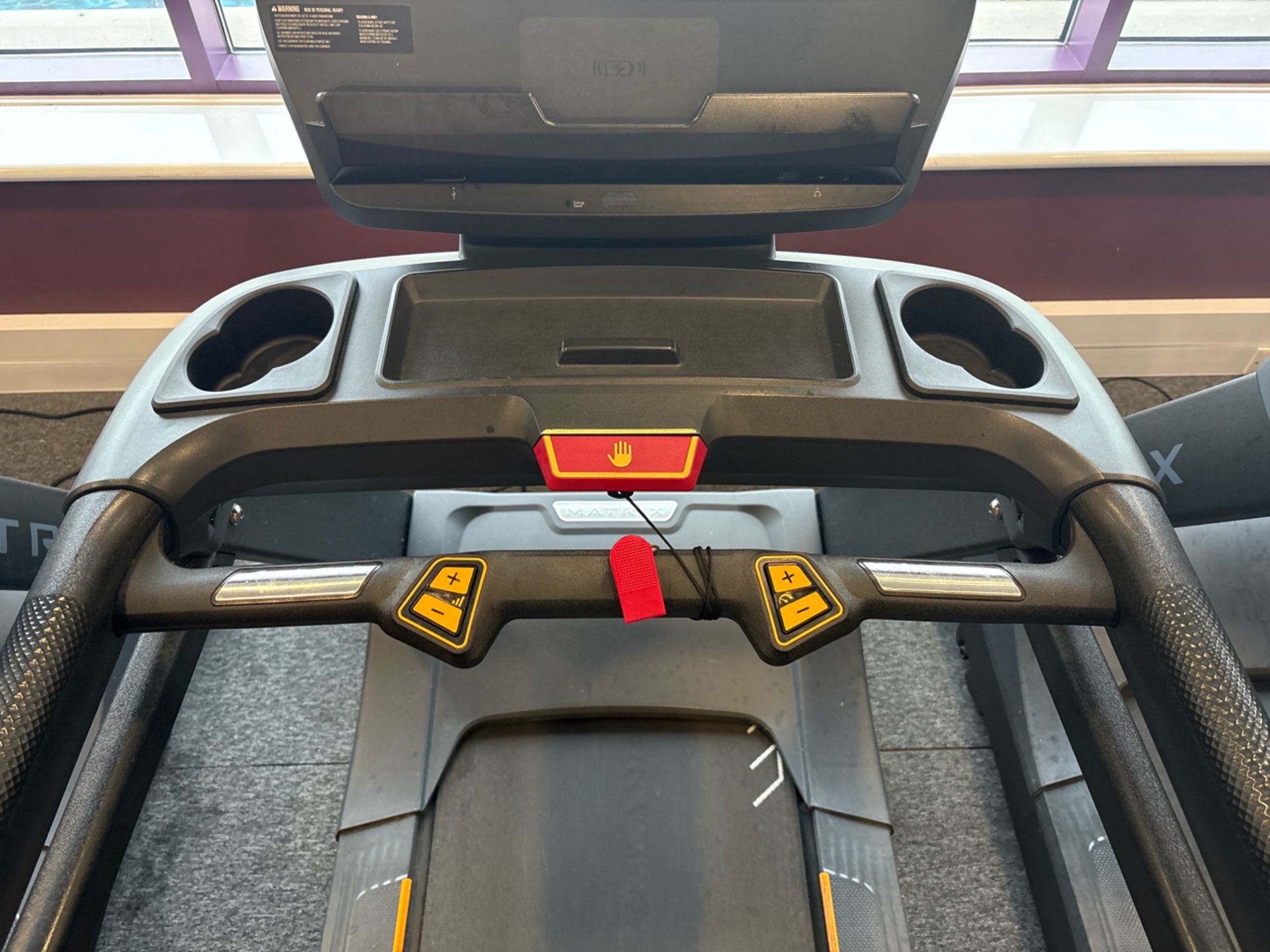 Matrix T-ES Treadmill With Touchscreen - Image 3 of 7