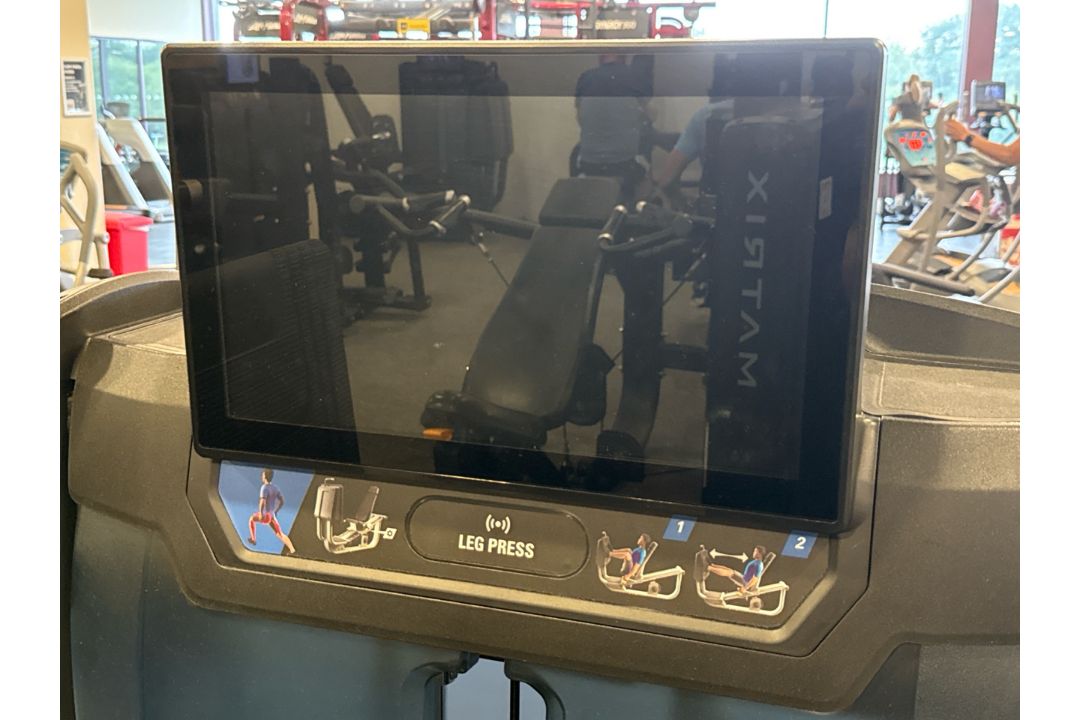 Matrix Ultra Series Leg Press With ITC - Image 3 of 12
