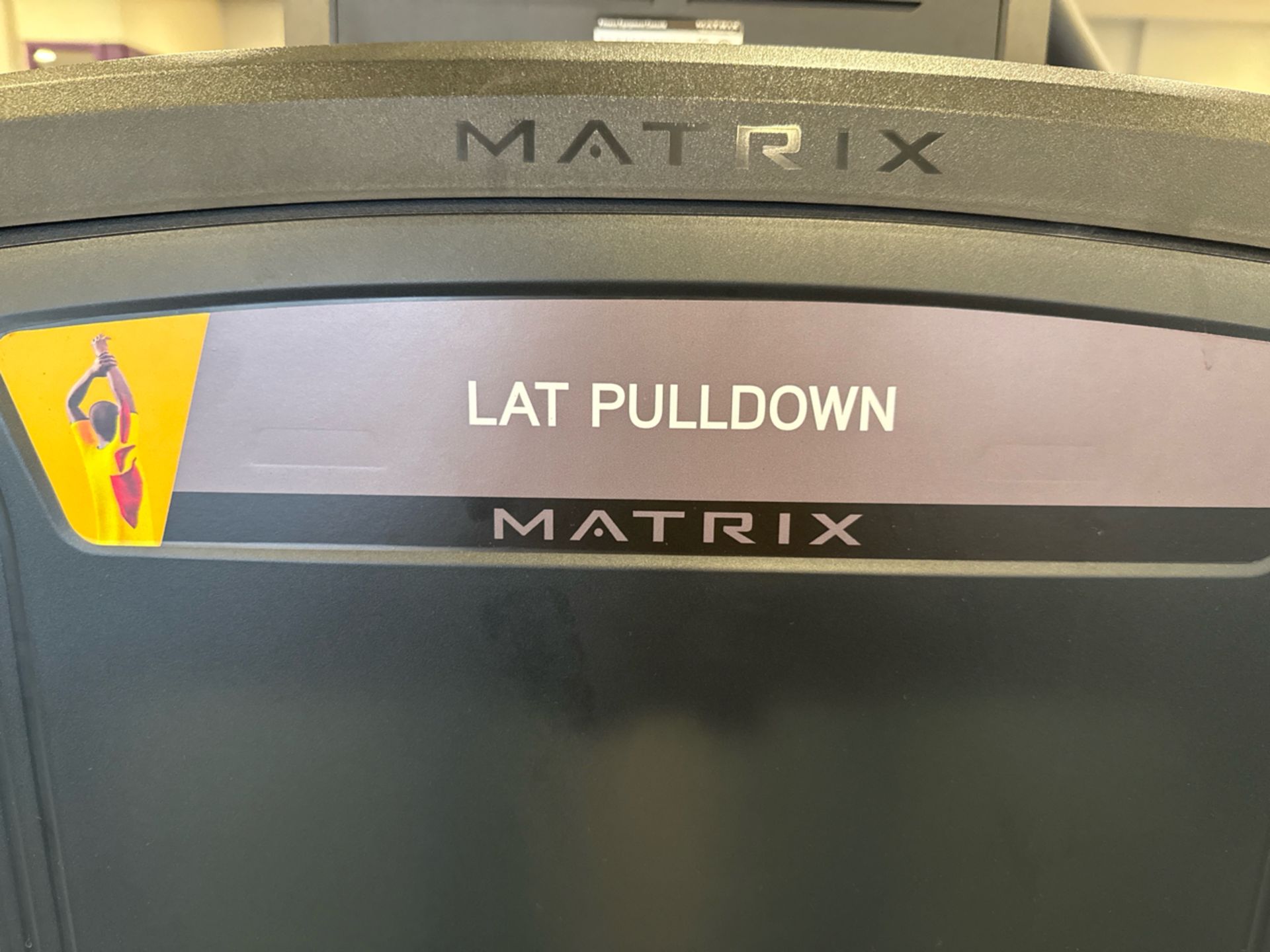 Matrix Ultra Series Lat Pulldown With ITC - Image 4 of 10