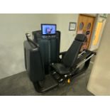 Matrix Ultra Series Leg Press With ITC