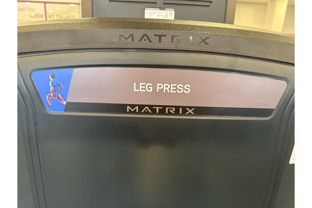 Matrix Ultra Series Leg Press With ITC - Image 5 of 12