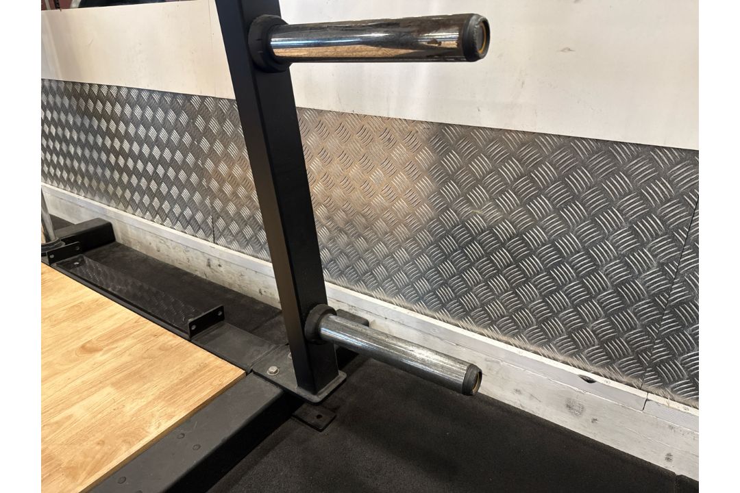 Matrix Squat Rack & Deadlift Platform - Image 6 of 7