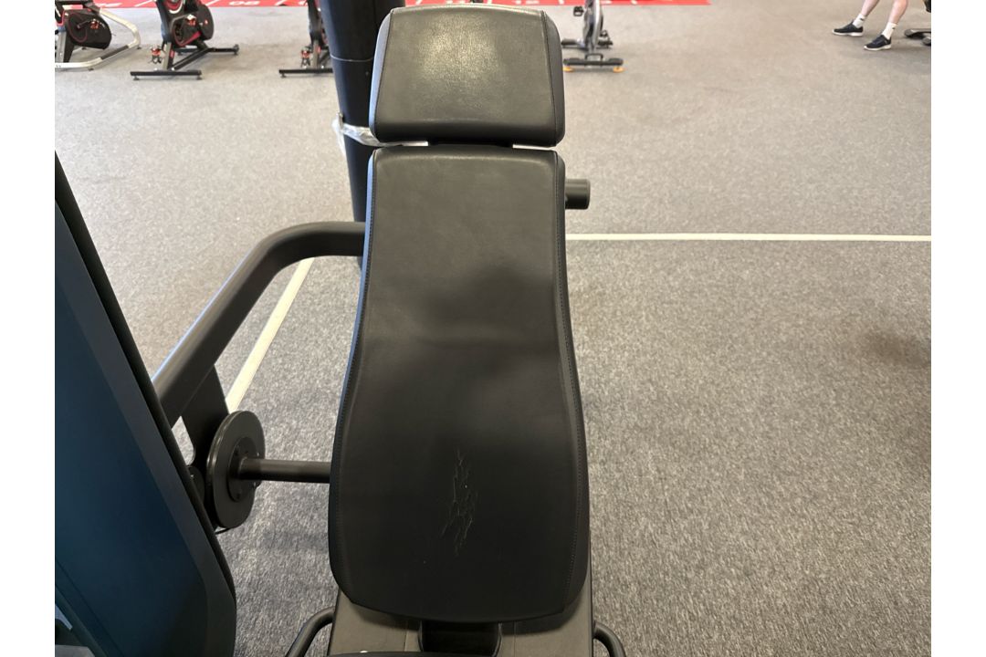Matrix Ultra Series Leg Press With ITC - Image 9 of 12