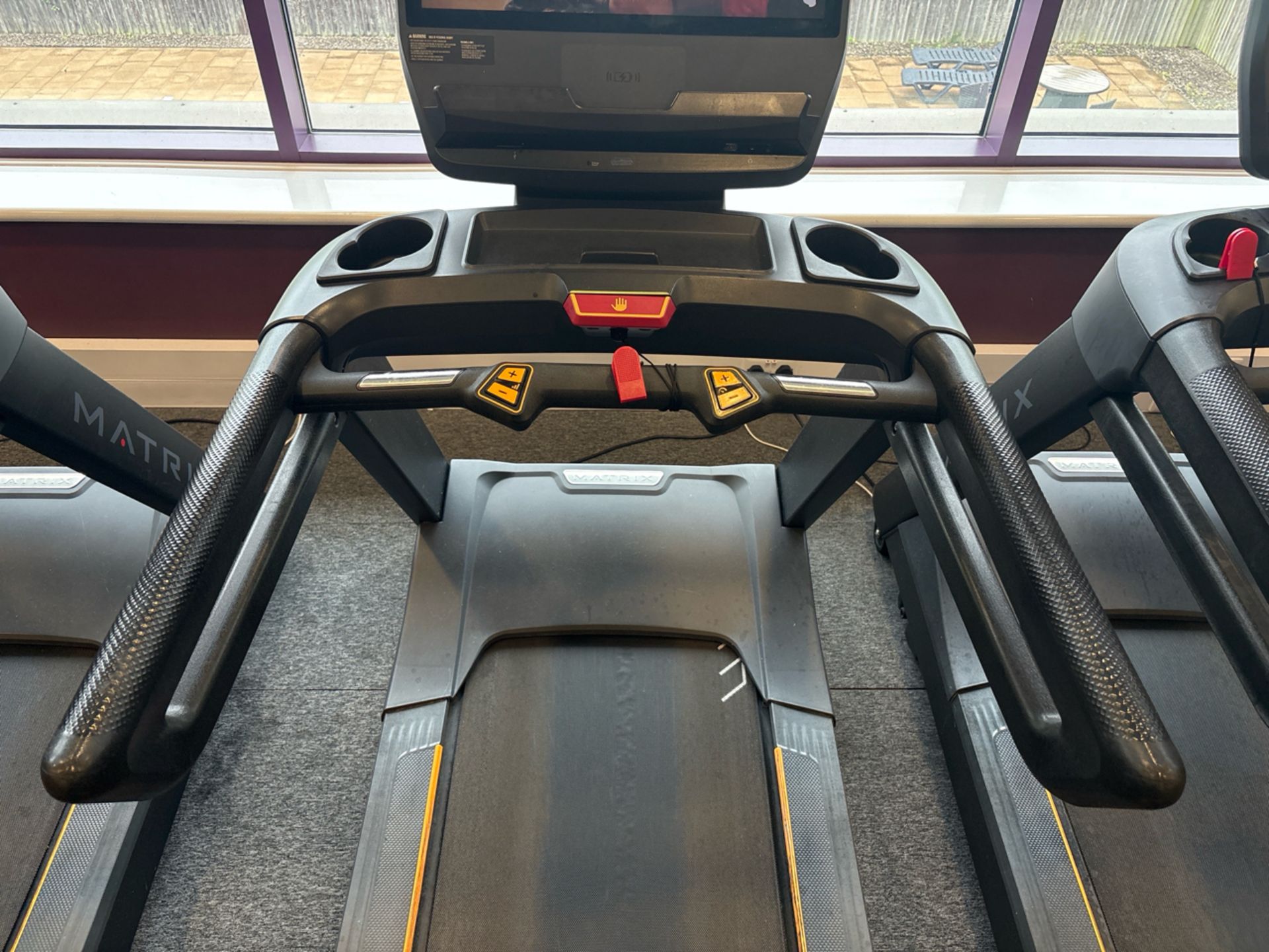 Matrix T-ES Treadmill With Touchscreen - Image 4 of 7