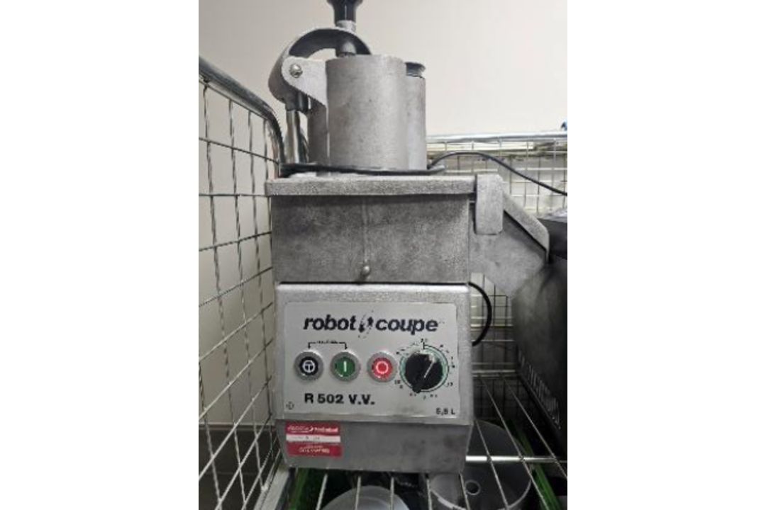 *NOW NO RESERVE* Robotcoupe R652 VV Food Processor - Image 1 of 3