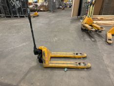 Mic Pallet Truck 2200kg