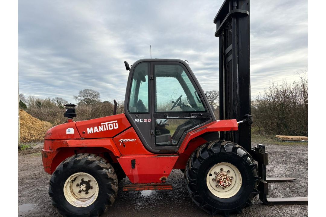 Manitou 5 Tonne 2WD Rough Terrain Forklift, 1999, 9896 Hours - Image 1 of 8