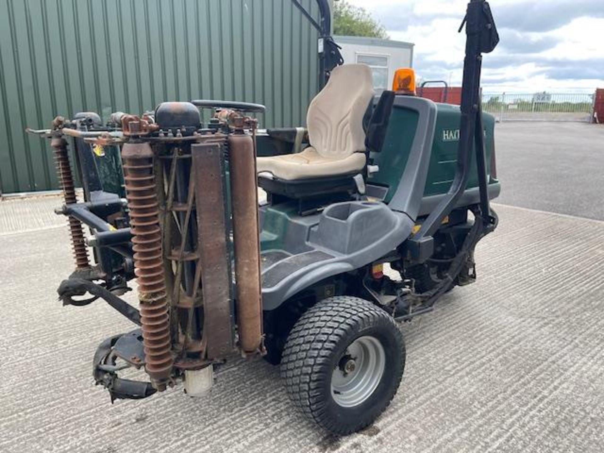 2006, HAYTER MT313 TRIPLE MOWER ROLL BAR - Image 6 of 16