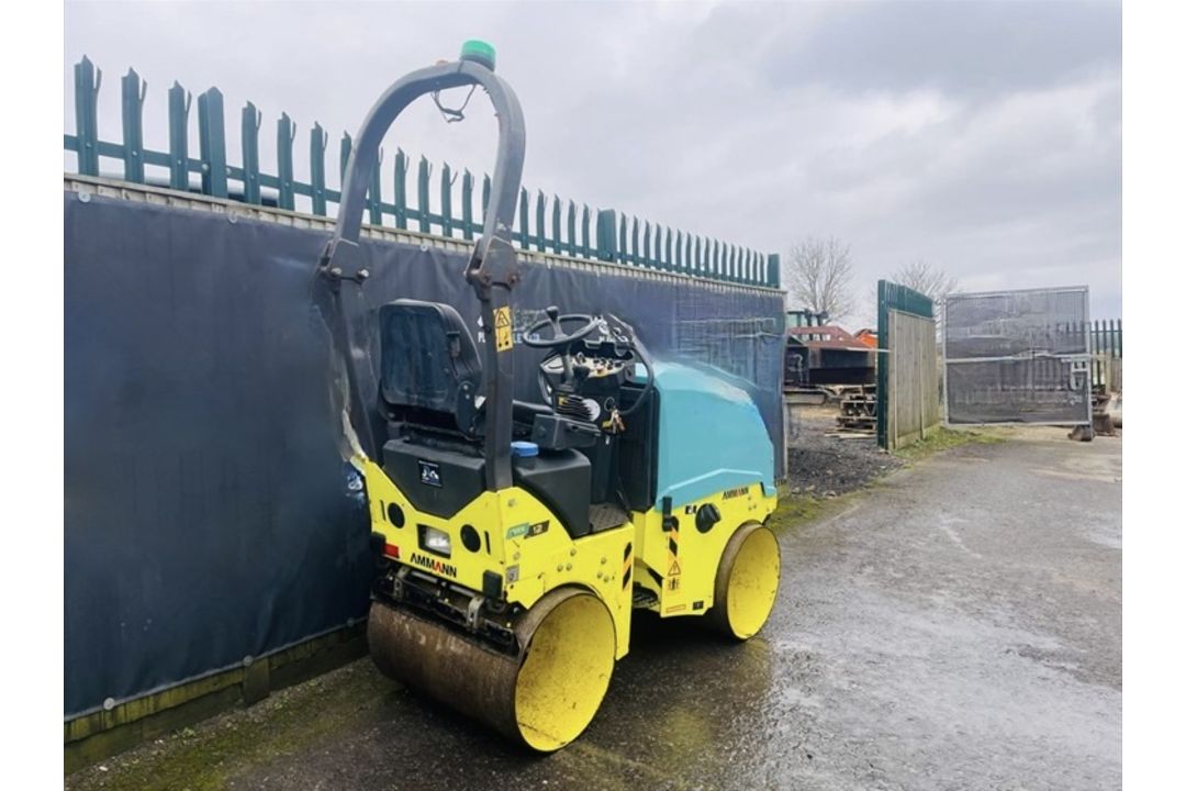 2016 Ammann ARX12 Roller, Only 549 Hours - Image 5 of 12