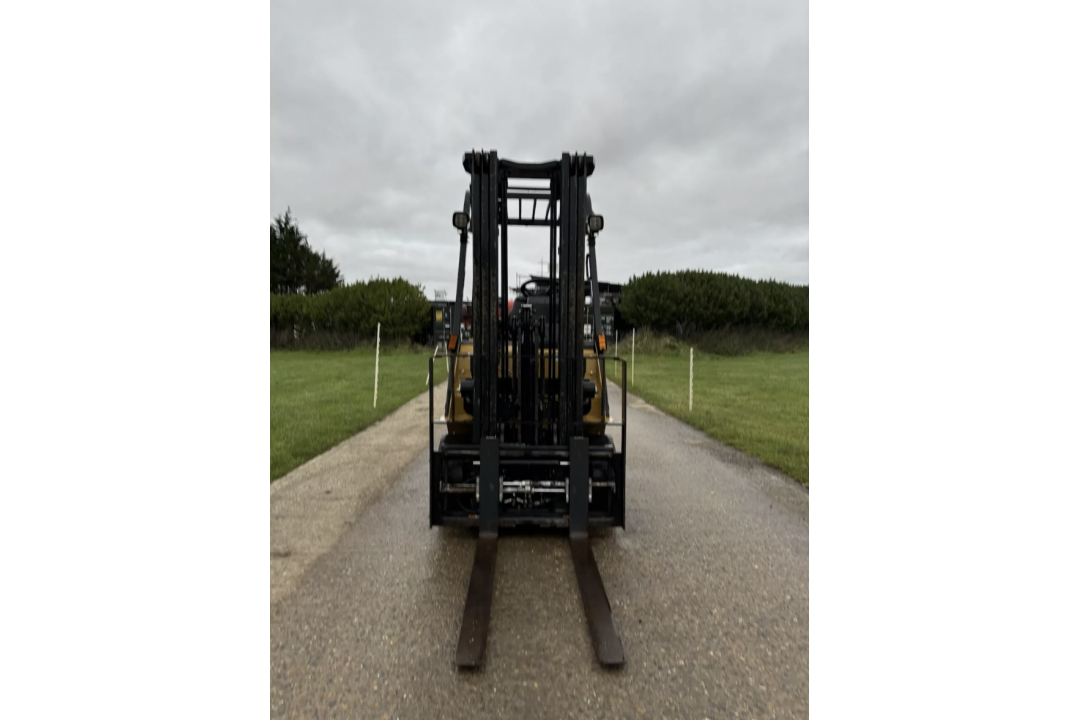 2018, CATERPILLAR - 1.8 Ton Gas Powered Forklift Truck (8,400 hours) - Image 4 of 6