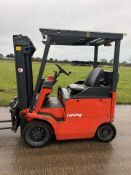 Lansing Linde 1.8 Tonne Electric Forklift Container Spec, Complete With Charger