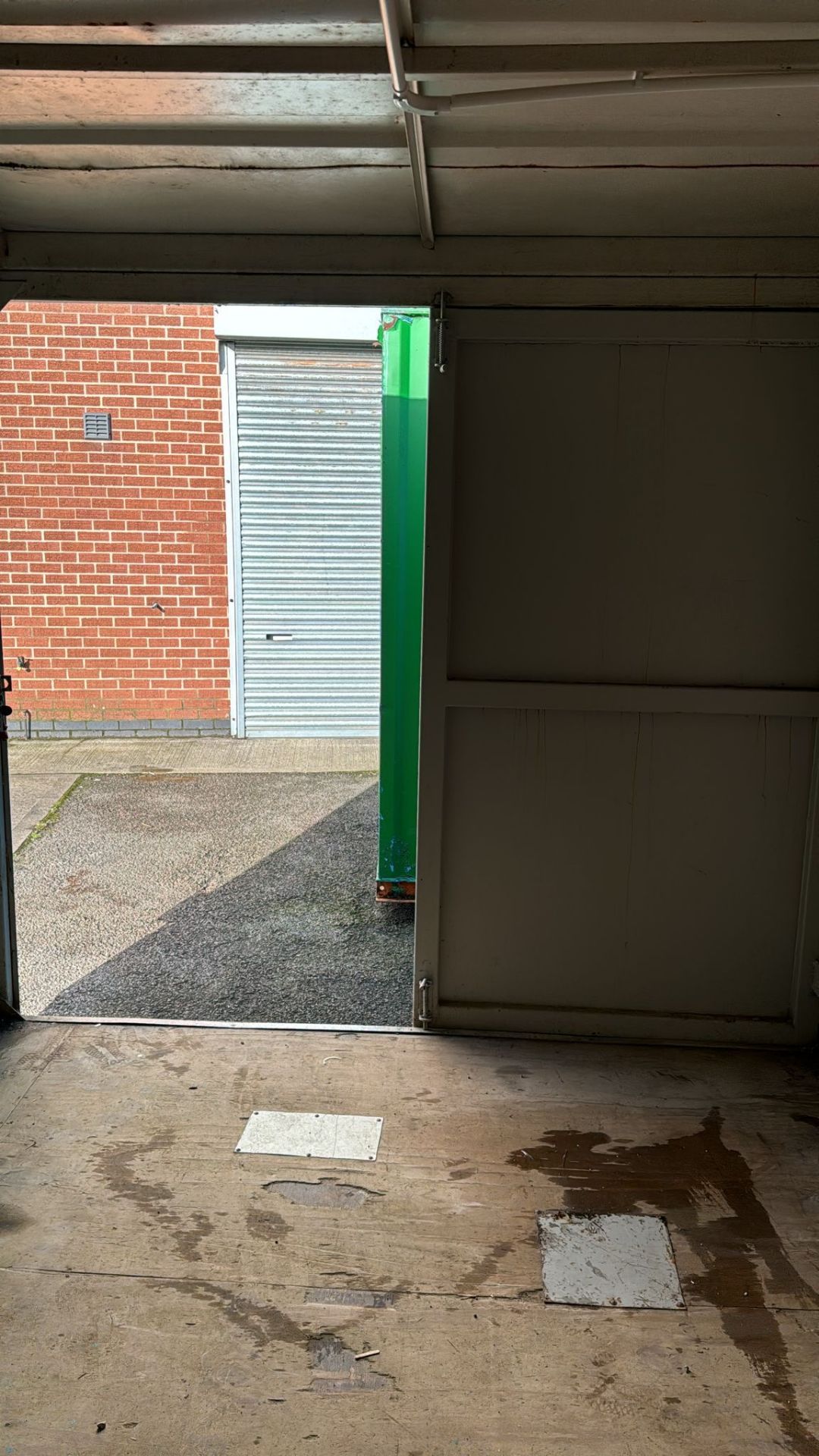 24ft Shipping Container / Site Cabin - Image 9 of 9